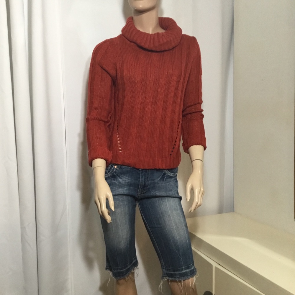 Hooked up- cowl neck sweater C54🌺